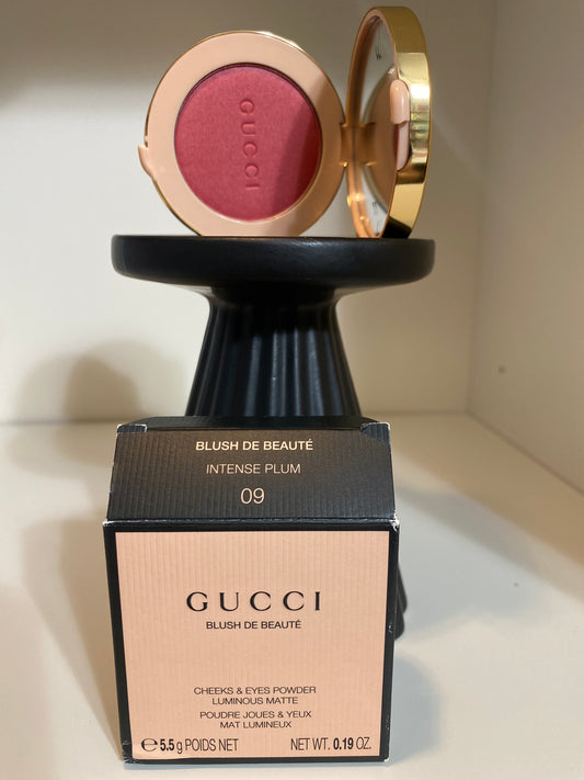 Gucci Glow Blush Radiant Silky Blush - 04 Bright Pink